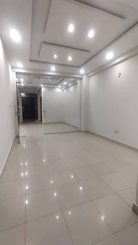 G/11 markaz new Plaza vip location 2nd floor 858sq dubel office available for rent real piks 1