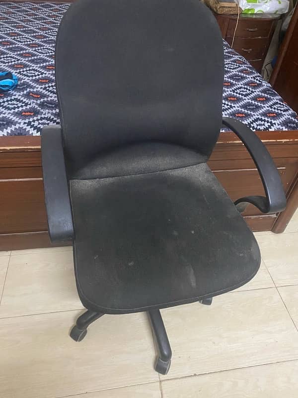 gaming / study chair 0