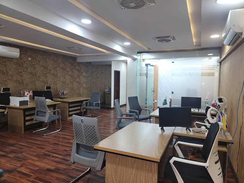 G/11 markaz new Plaza vip location 1st floor 858sq office available for rent real piks 10