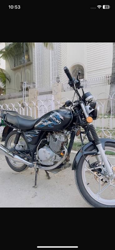 Suzuki GS 150 3