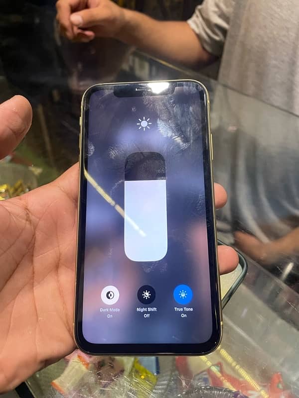 Iphone xr non pta jv 64 gb memory 9/10 condition 8