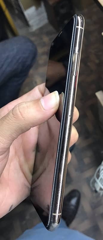 iphone XS MAX 1