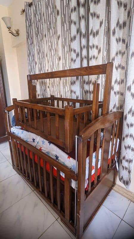 Baby Cot with swing 1