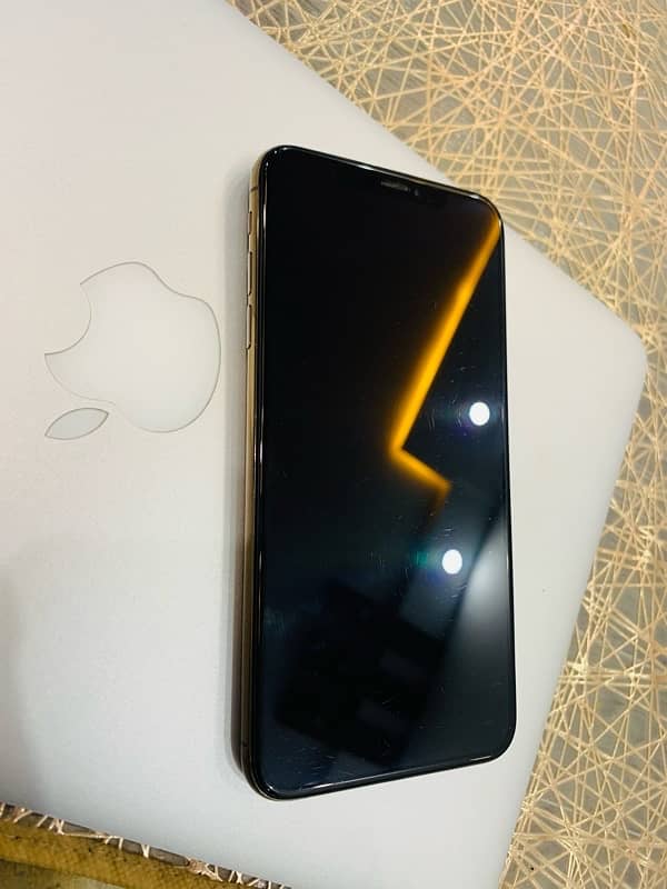 iPhone xs max 512gb dual pta approved 0