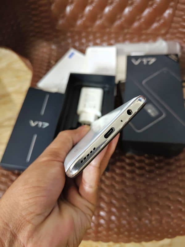 Vivo V17 (8gb 256gb) Complete Box 4