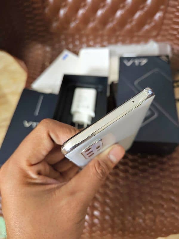 Vivo V17 (8gb 256gb) Complete Box 5