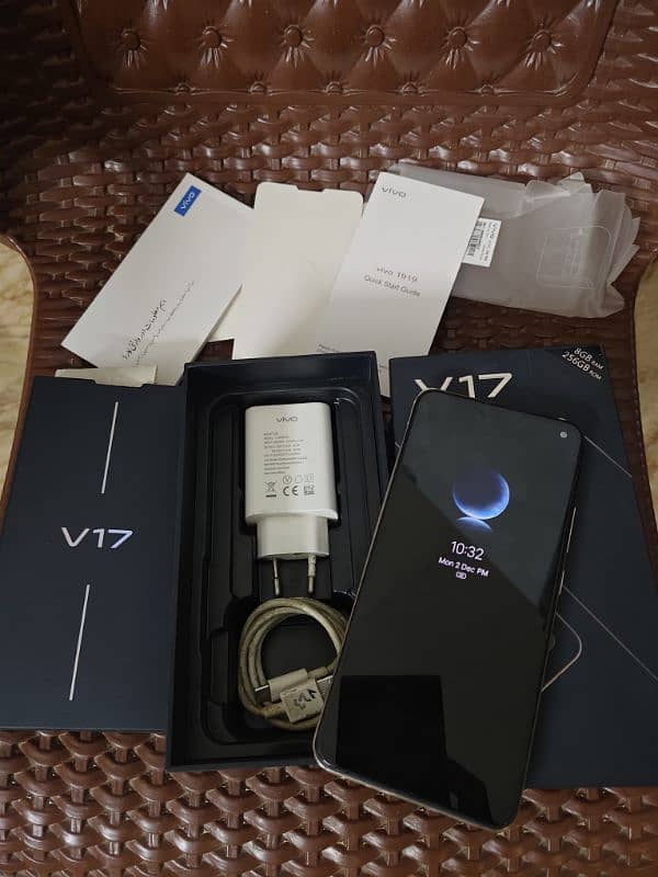 Vivo V17 (8gb 256gb) Complete Box 12