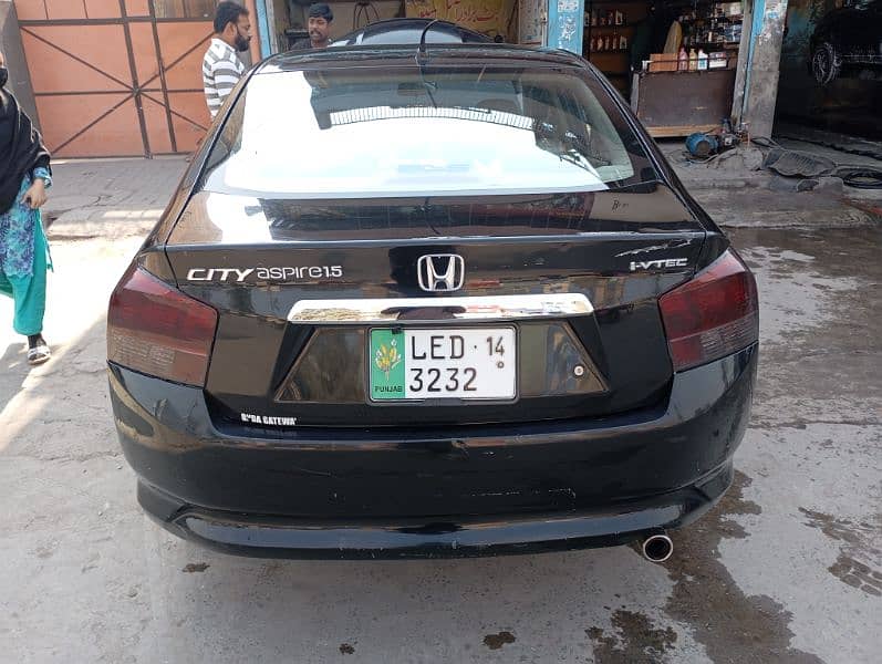 Honda City Aspire 2014 11