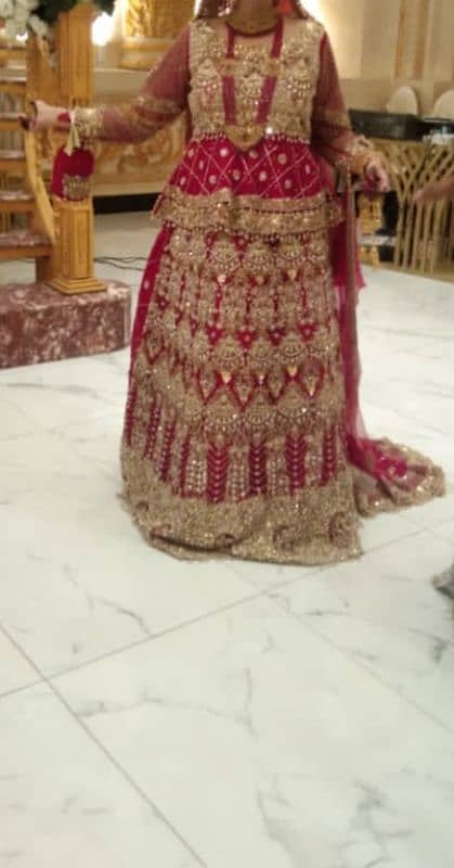 baraat lehnga 0