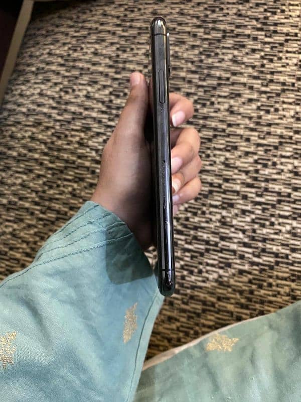 Iphone XS 64 GB PTA Approved 0