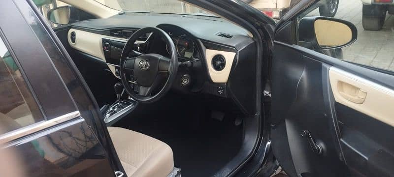 Toyota Corolla XLI automatic 2018 3