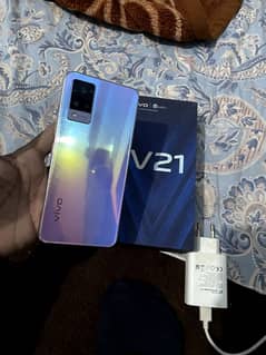 vivo v21  with box 8+4/128