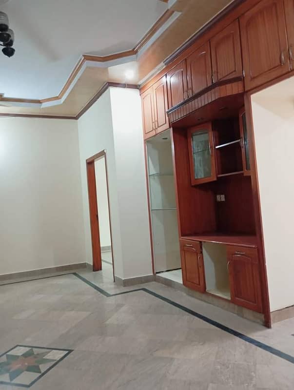 8 MARLA UPAR 3 BAD VIP PORTION AVAILABLE FOR RENT IN JOHAR TOWN NEAR KHOKHAR CHOWK 8