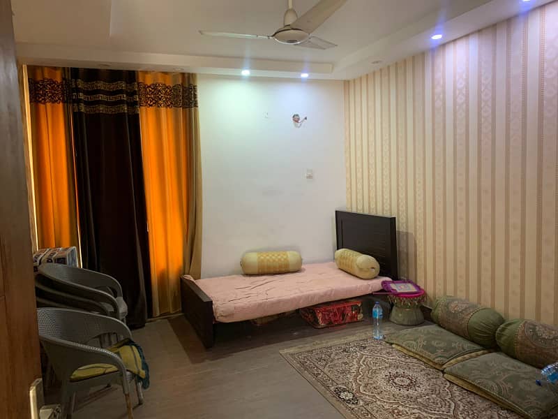 8 MARLA UPAR 3 BAD VIP PORTION AVAILABLE FOR RENT IN JOHAR TOWN NEAR KHOKHAR CHOWK 12