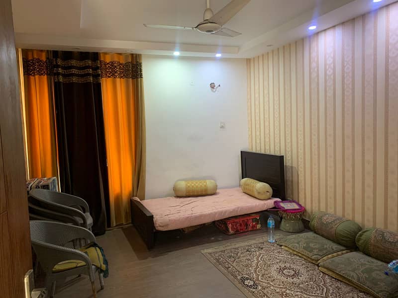 8 MARLA UPAR 3 BAD VIP PORTION AVAILABLE FOR RENT IN JOHAR TOWN NEAR KHOKHAR CHOWK 13