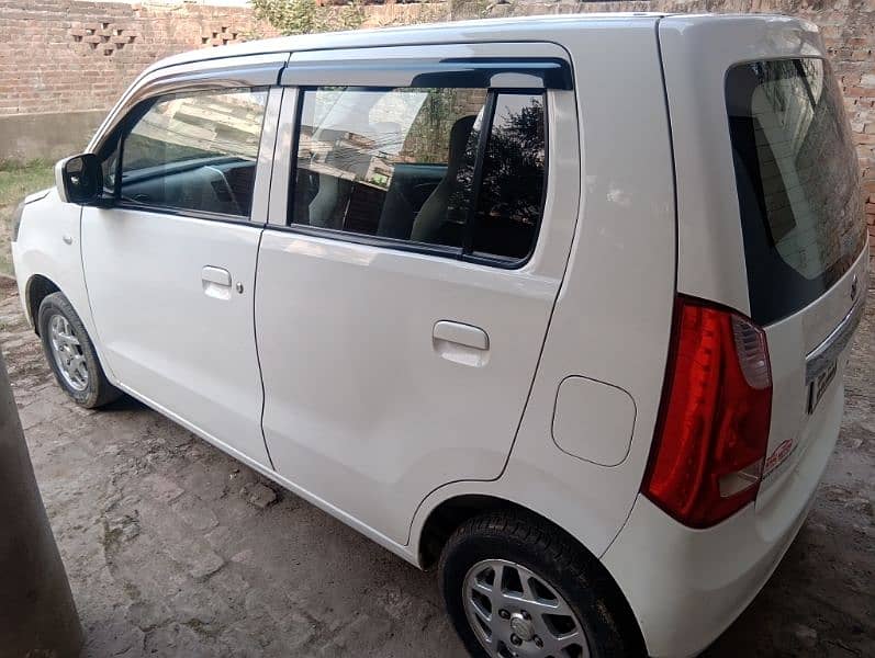 Suzuki Wagon R 2018 1