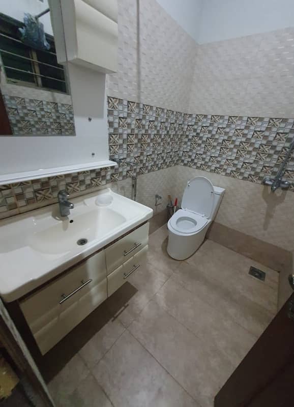 2 Bedrooms Kitchen Accommodation G-13/3 10