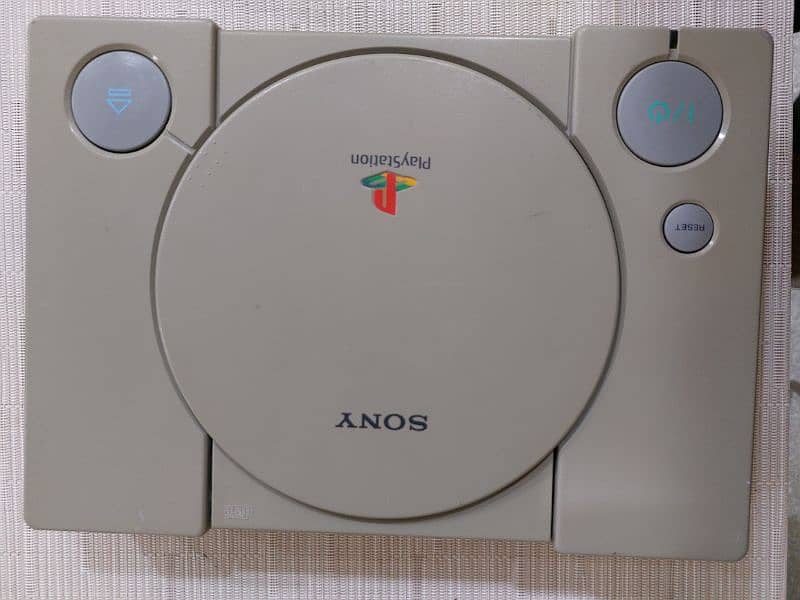 ps1 | PlayStation 1 without wires and controller 1