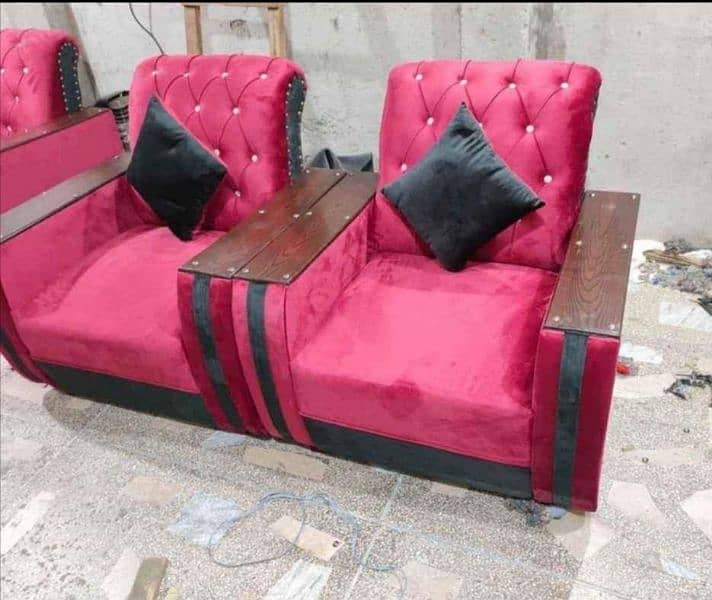 OLD SOFA REPAIRING AVAILABLE 03145059454 4