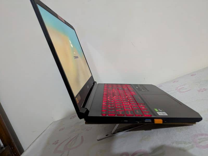 Acer Nitro 5 (gaming laptop) 3