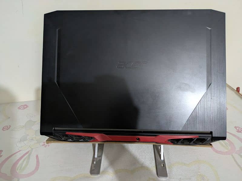 Acer Nitro 5 (gaming laptop) 4