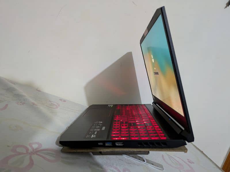 Acer Nitro 5 (gaming laptop) 5