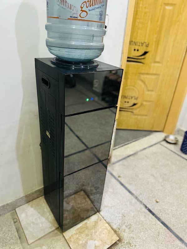 Pel glass-door Water Dispenser with Refrigerator 5