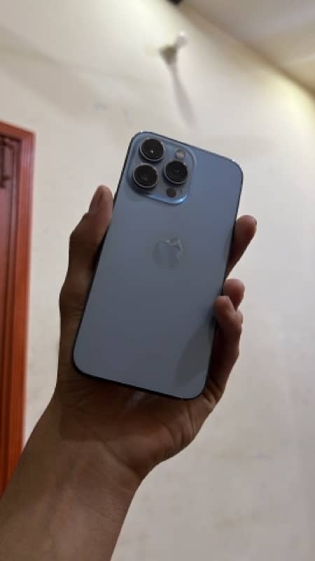 i phone 13 Pro 256Gb Factory Unlock with Box 4