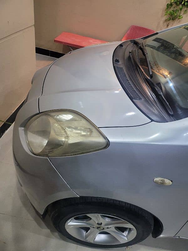 Toyota Vitz 2007 4