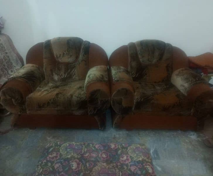 5 seater sofa 0