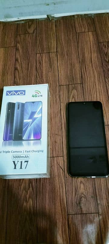 vivo y17 complete Saman he 10by10 condition he 2