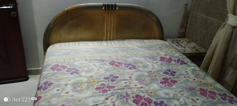 Bed for sale old bed solid wood made 5