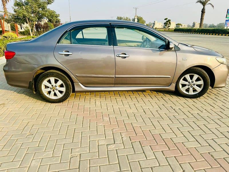 Toyota Corolla Altis 2012 2