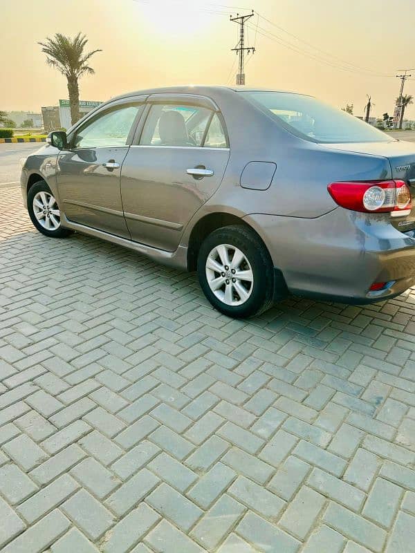 Toyota Corolla Altis 2012 3