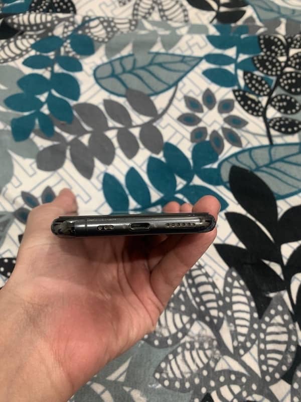 Iphone 11 pro for sale 3