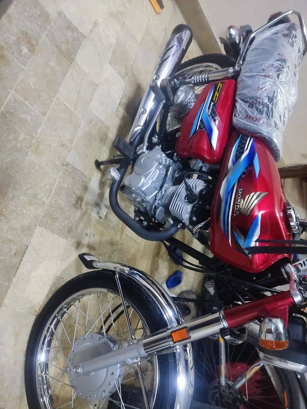 Honda 125 model 2024 10 by 10 condition 4