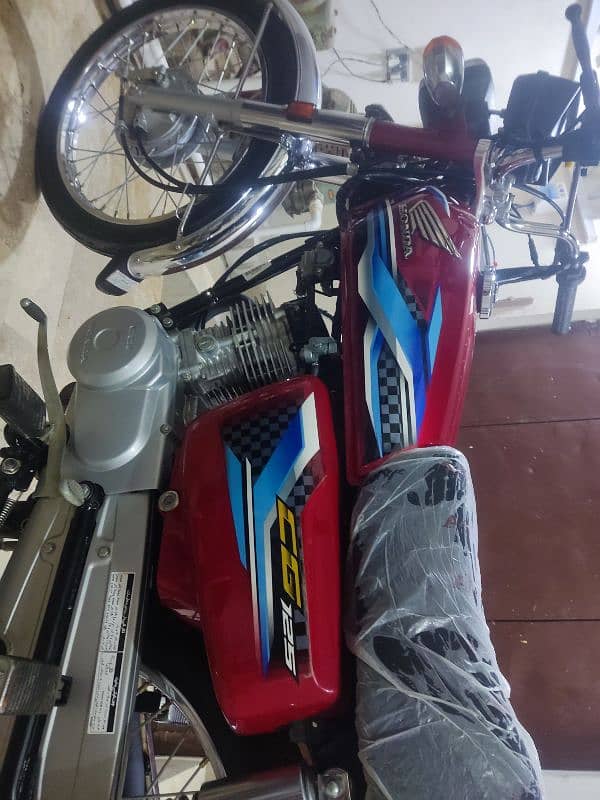 Honda 125 model 2024 10 by 10 condition 6