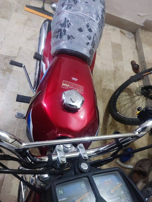 Honda 125 model 2024 10 by 10 condition 9