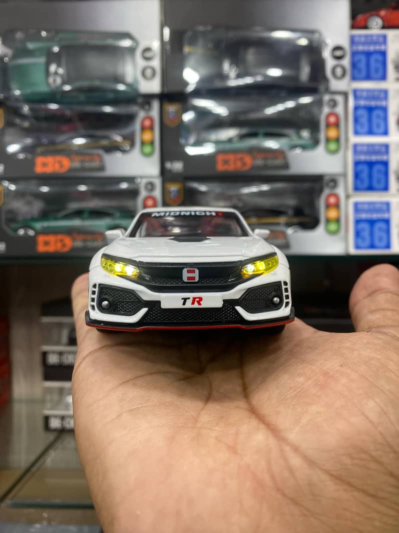 Honda Civic Type R Sport car ( diecast model car with frame) 3