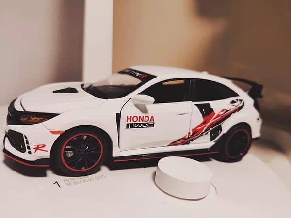 Honda Civic Type R Sport car ( diecast model car with frame) 7