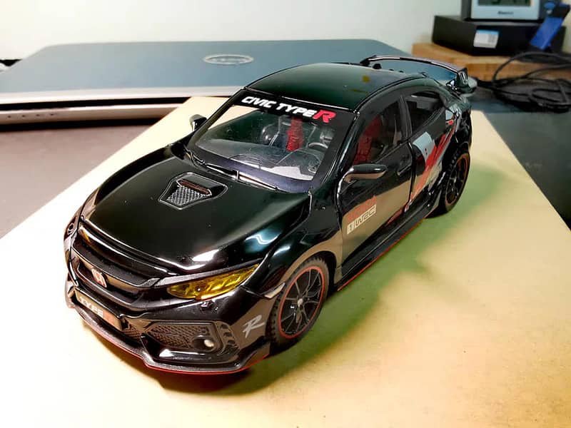 Honda Civic Type R Sport car ( diecast model car with frame) 18