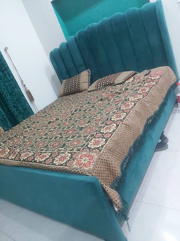 New design bed only no mattress 2