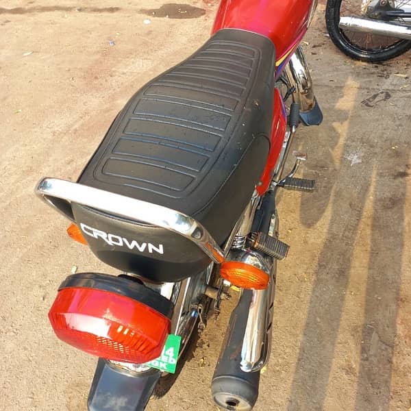 crown 125 2022 model 6