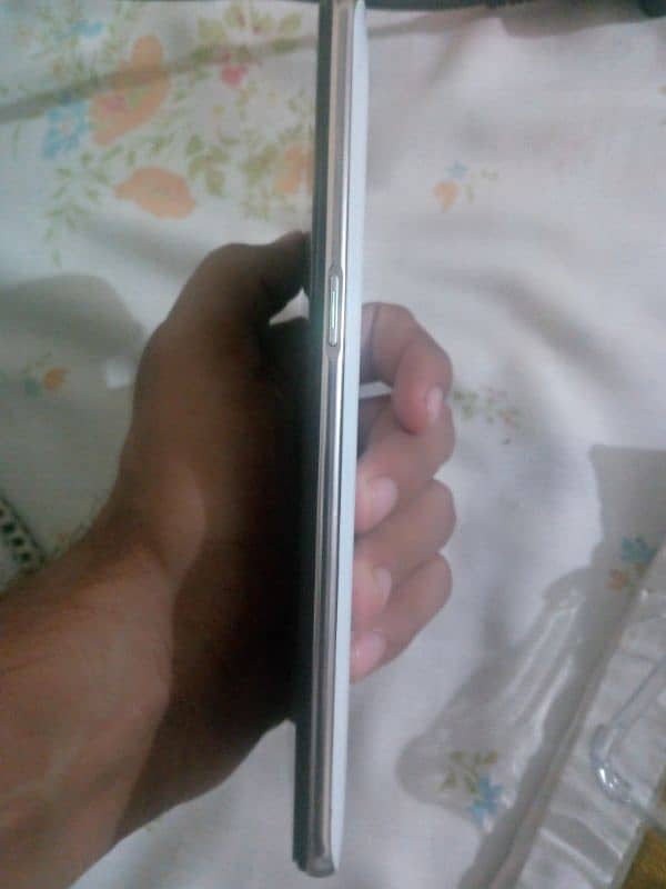 oppo Reno z 8 512gb 10/10condition 2