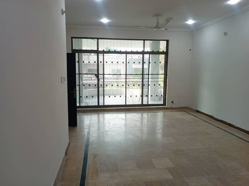 1 kanal beautiful house for rent at the prime location of Johar town 11