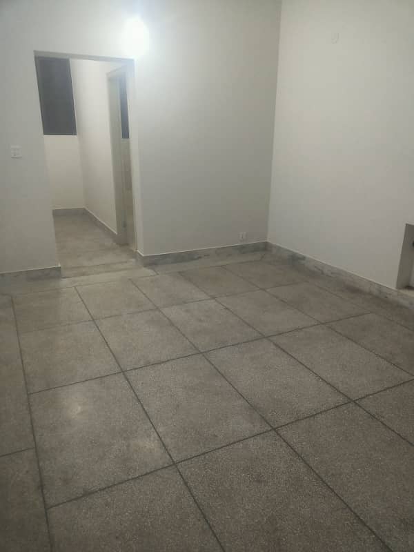 4 Bed 1 Basment 2 Tvl 1 Drwaing Room Tares car Parking Wood Work 11