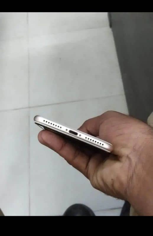 IPHONE 8 plus NON PTA 256 gb 5