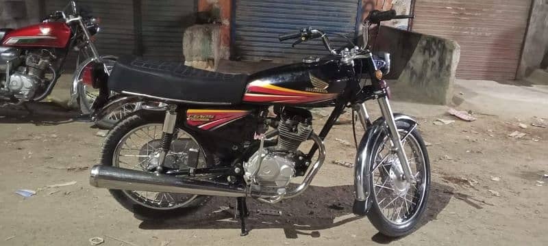 Honda CG 125 2010 Model Karachi number 1