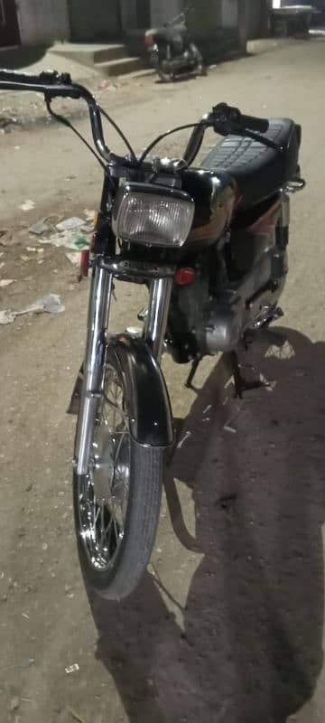 Honda CG 125 2010 Model Karachi number 3