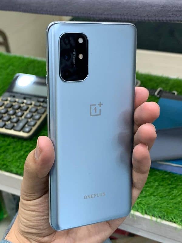 One plus 8T 0